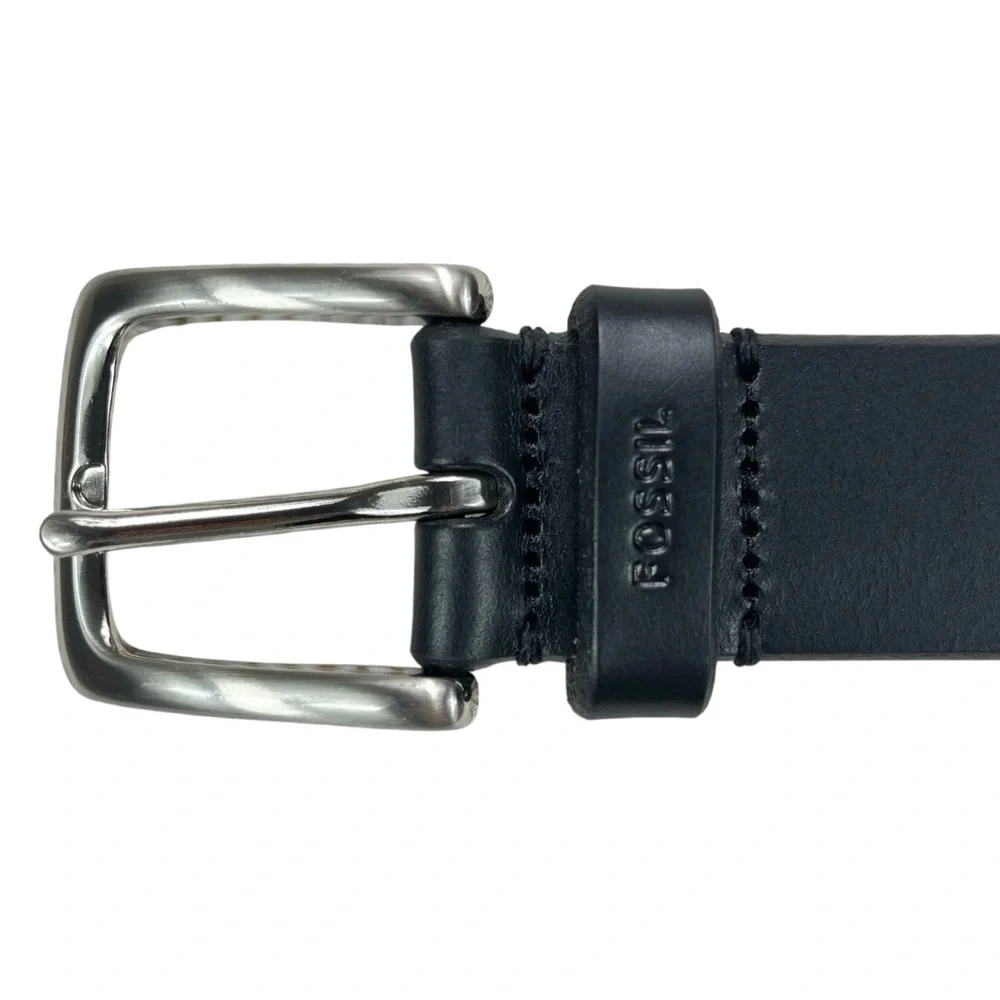 Fossil Men’s Leather Belt Black Size 42 Genuine Leather Silver Buckle‎